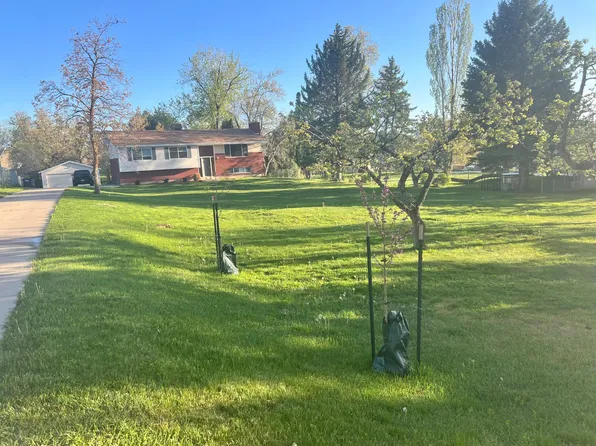 102 E Mutton Hollow Rd, Kaysville, UT 84037