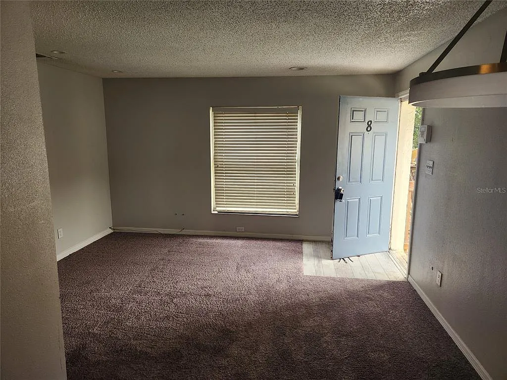 2 bed, 1.0 bath, 704 sqft, $1,195 — Photo 3