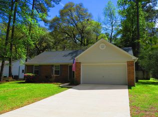 1672 Folkstone Rd, Tallahassee, FL 32312