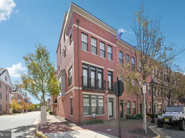 265 Crescent Station Ter SE, Leesburg, VA 20175
