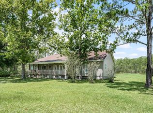 864 Settlers Loop, Geneva, FL 32732