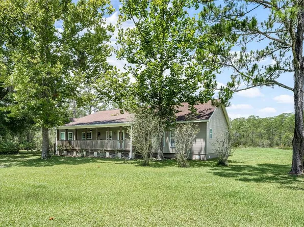 864 Settlers Loop, Geneva, FL 32732
