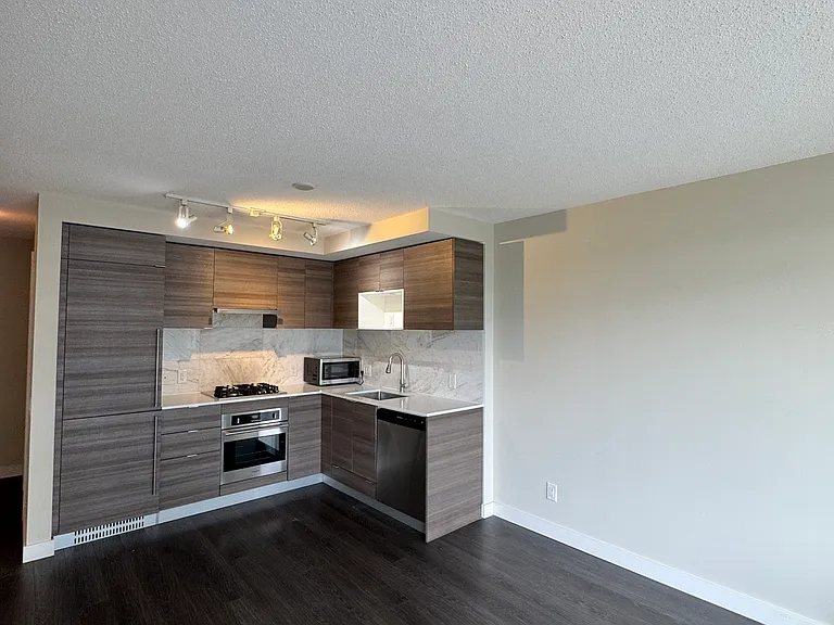 602 Como Lake Ave #90 — Photo 3