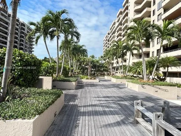 101 Crandon Blvd APT 378, Key Biscayne, FL 33149