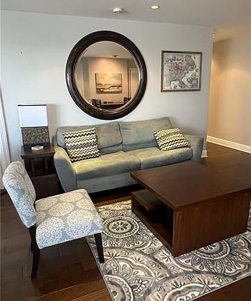 5th image of 420 Metairie Hammond Hwy APT 201