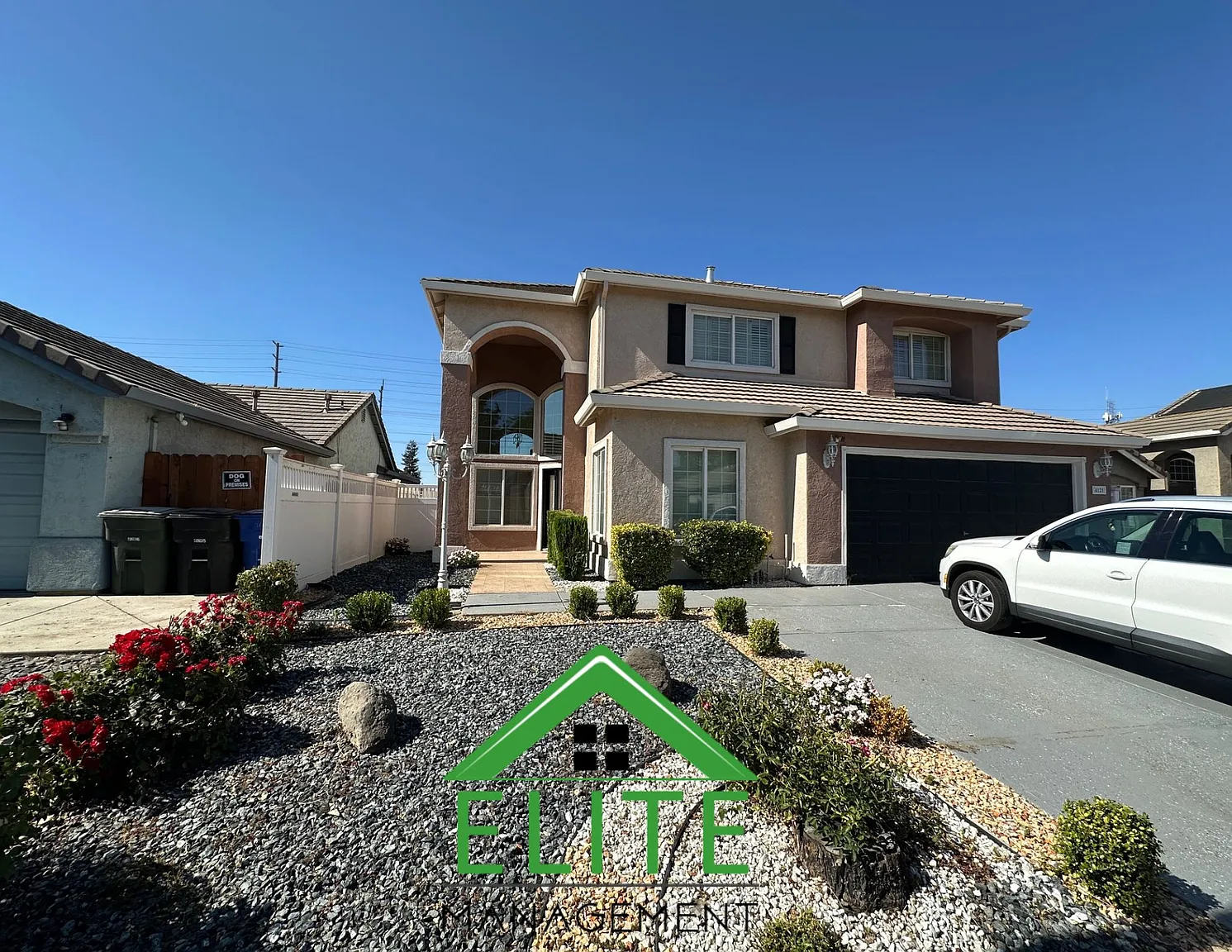 4121 Desertaire Dr photo 1