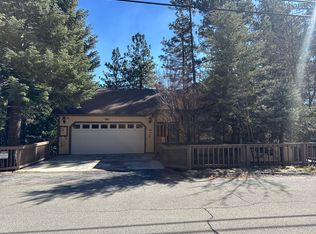 26601 Thunderbird Dr, Lake Arrowhead, CA 92352