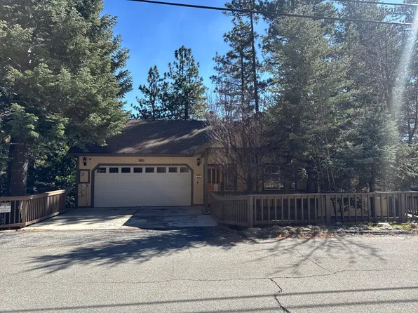 26601 Thunderbird Dr, Lake Arrowhead, CA 92352