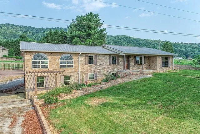 2120 County Line Rd