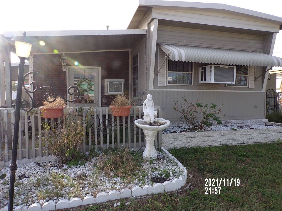 1st image of 4000 24th St N #1402