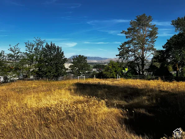 375 N 400 E, Hyde Park, UT 84318