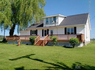 1126 W Ridge Rd, Gladwin, MI 48624