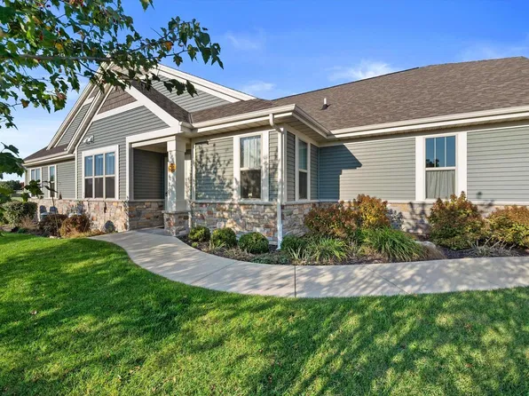 3734 Stillwater COURT, Waukesha, WI 53189
