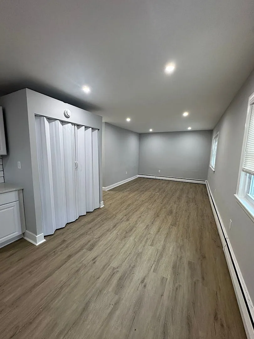 1604 MacDade Boulevard — Photo 3