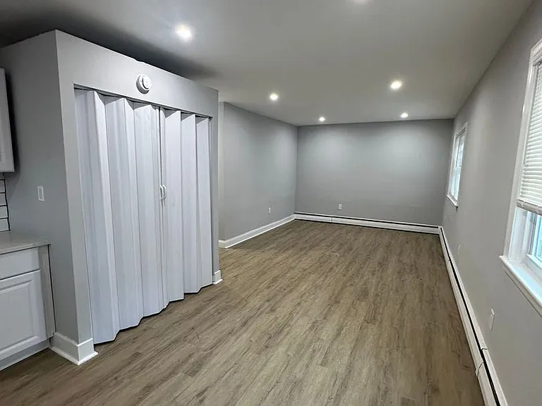 1604 E Macdade Blvd — Photo 3