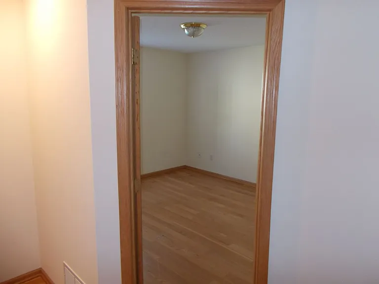 1020 Stinson St — Photo 7