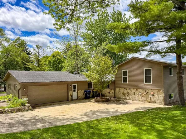 N4973 Spearhead TRAIL, Juneau, WI 53039