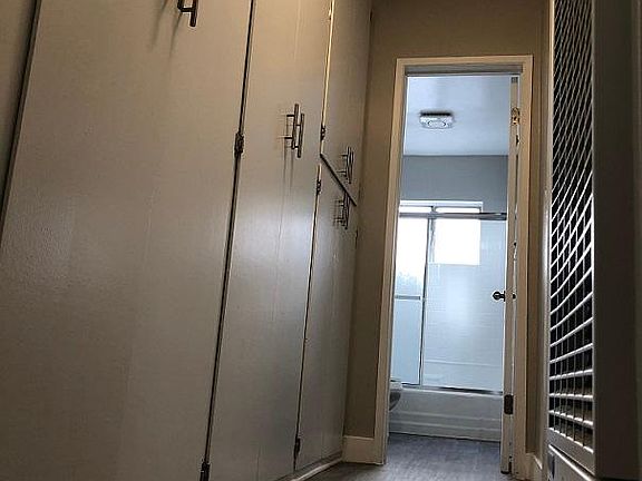 3rd image of 924 W Beach Ave APT 1