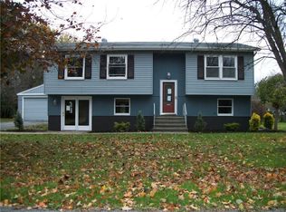 1055 Oatman Dr, Canastota, NY 13032