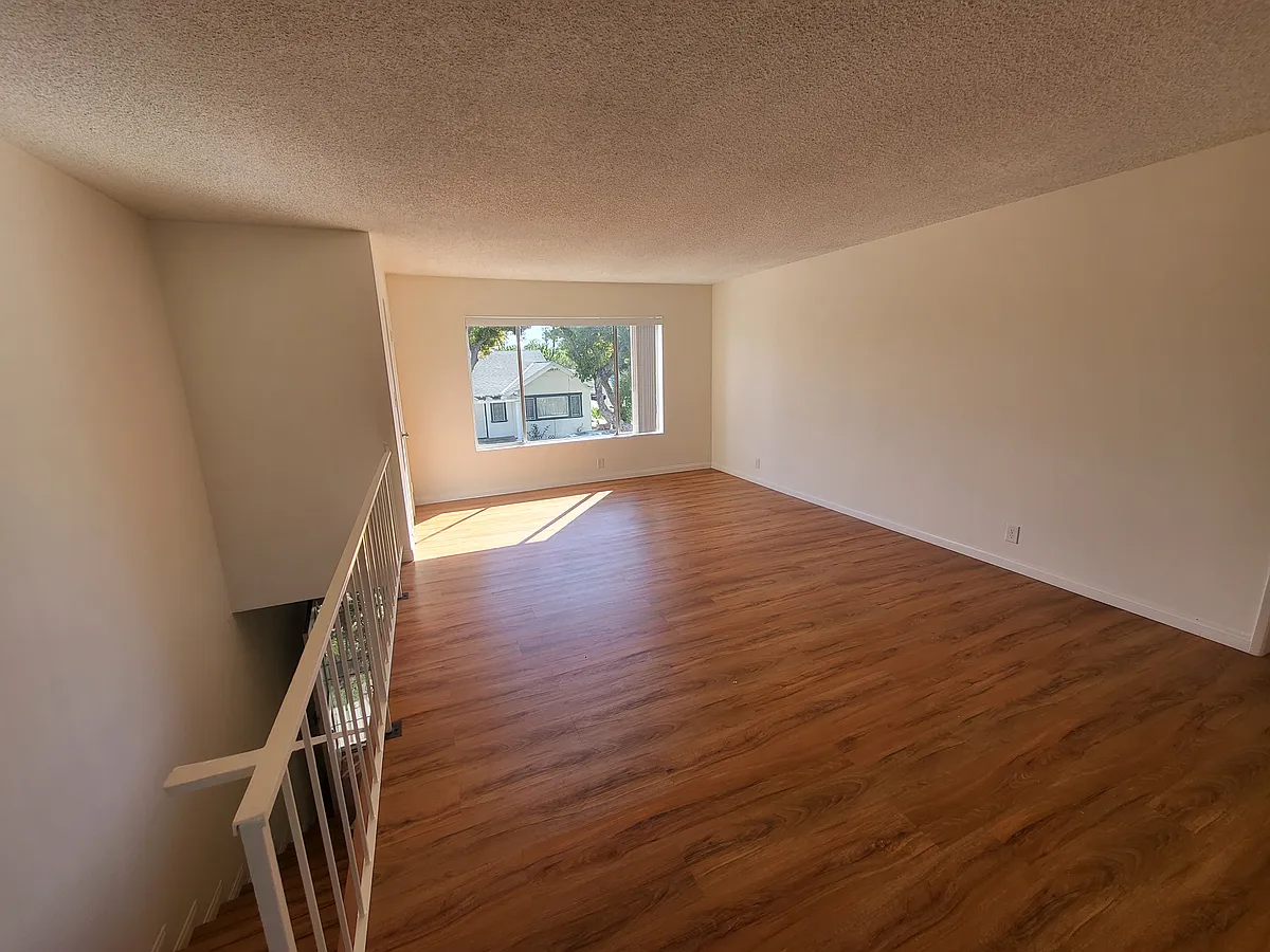 Building Photo - 378 Molino Ave