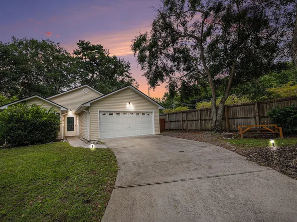 60 Wolk Dr, Charleston, SC 29414