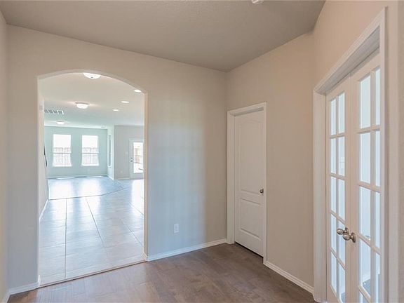 4th image of 1801 Settlement Way