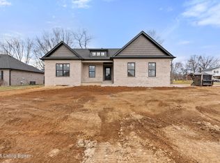104 Glenda Elaine Dr, Mount Washington, KY 40047