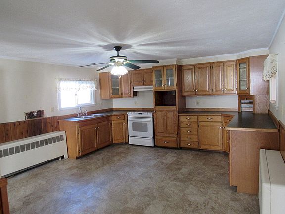 4th image of 95 Main Street