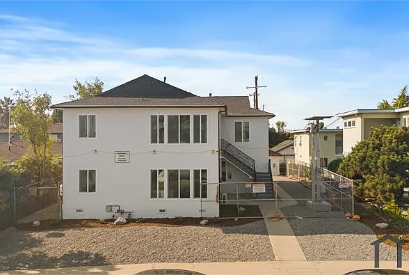 Studio, $2,195 — Photo 4