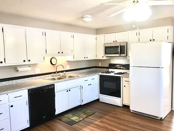 Newly Remodeled Kitchen