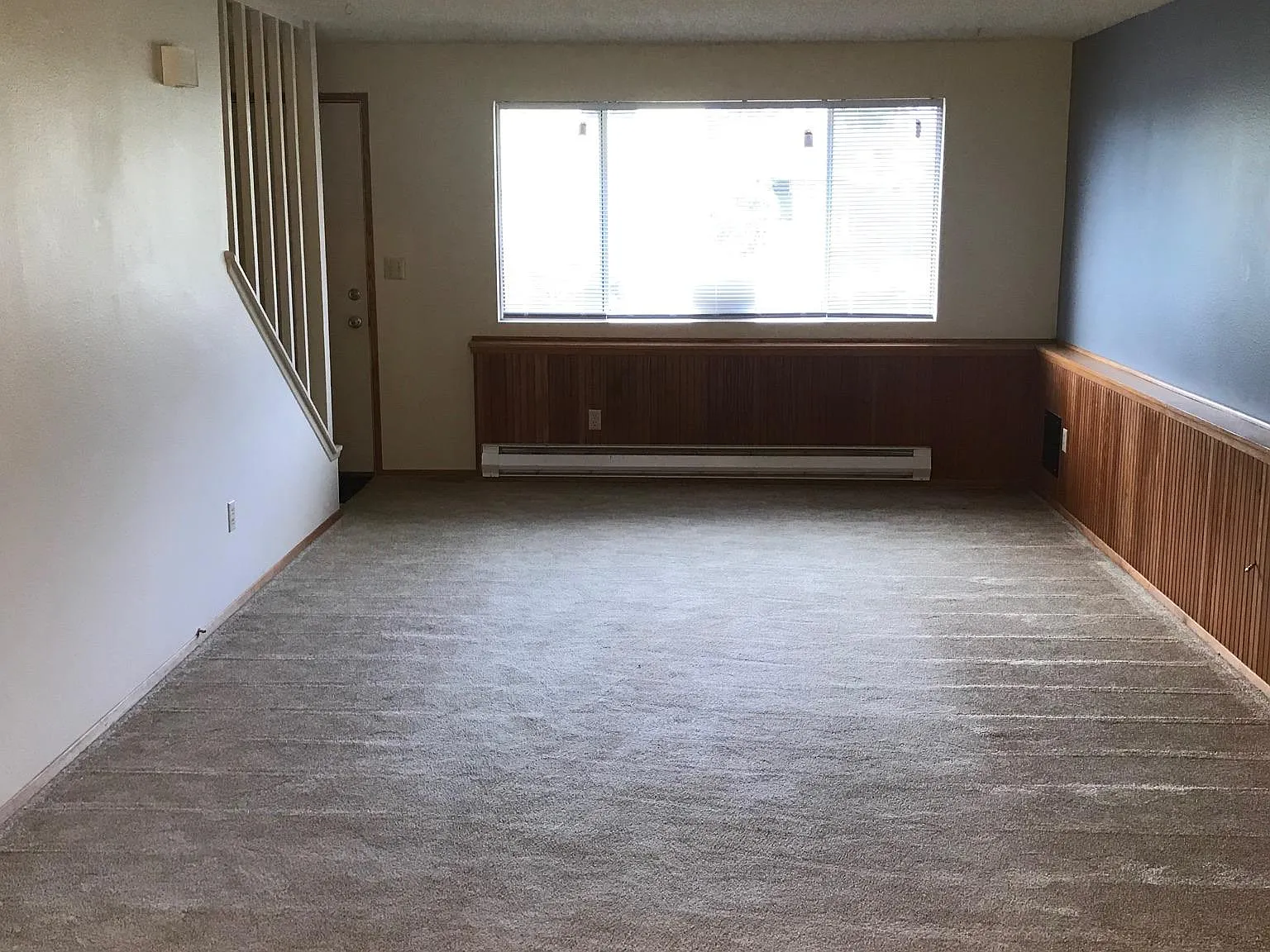 314 Bedrock Dr — Photo 2
