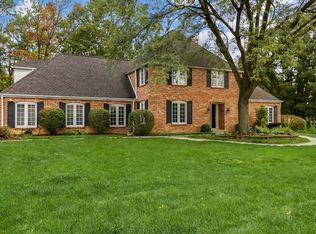 225 Ela Rd, Inverness, IL 60067