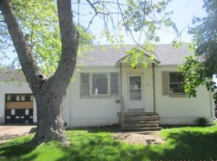226 Fairlawn Ave, Elyria, OH 44035