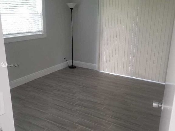 4th image of 540 Monaco L #L540