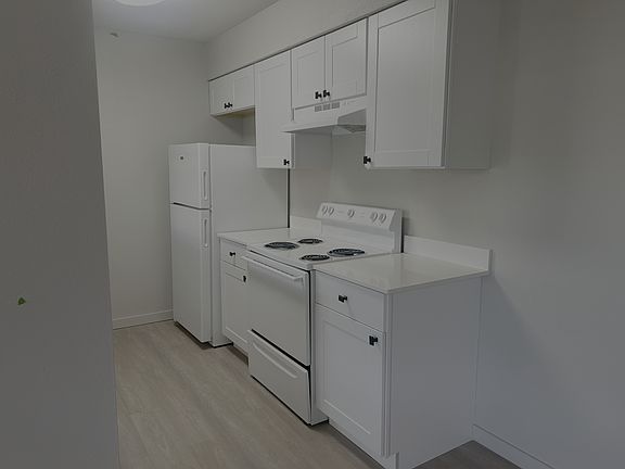 4th image of 1500 W Nettleship St #10