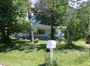 1179 S Meadow Dr, Lennon, MI 48449