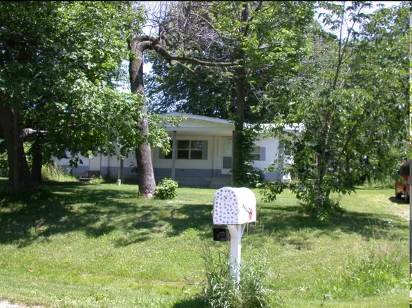 1179 S Meadow Dr, Lennon, MI 48449