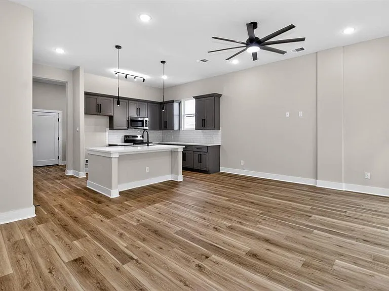4217 Mallow St #B — Photo 10