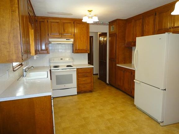5th image of 3323 N 54th St