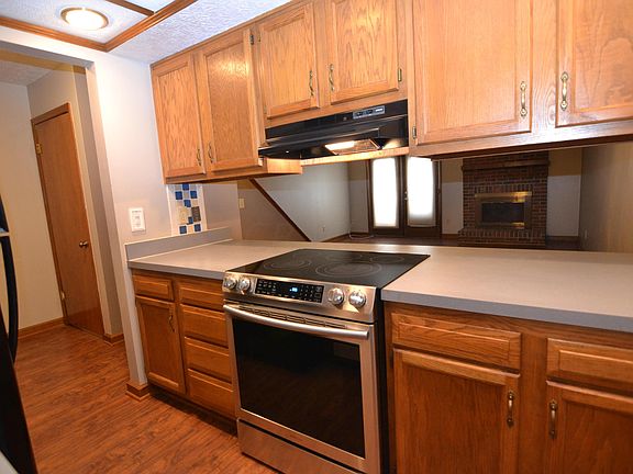 5th image of 3149 Parkview Cir