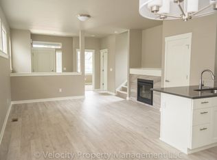 3736 SW Coyote Ln, Redmond, OR 97756