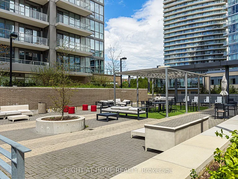 52 Forest Manor Rd #108 — Photo 36