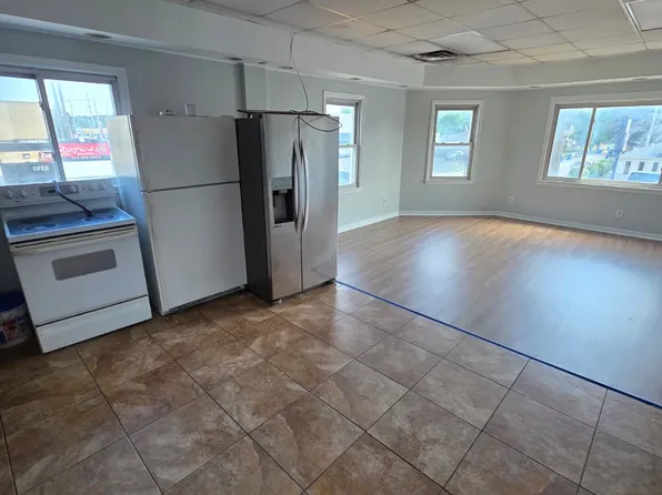 24304 W Warren St #1, Dearborn Heights, MI 48127
