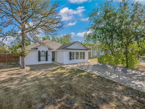 909 Fairview Ave, College Station, TX 77840