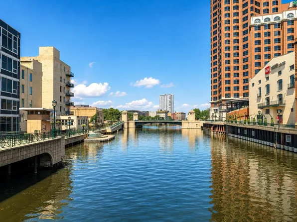 108 W Wells STREET #4A, Milwaukee, WI 53203