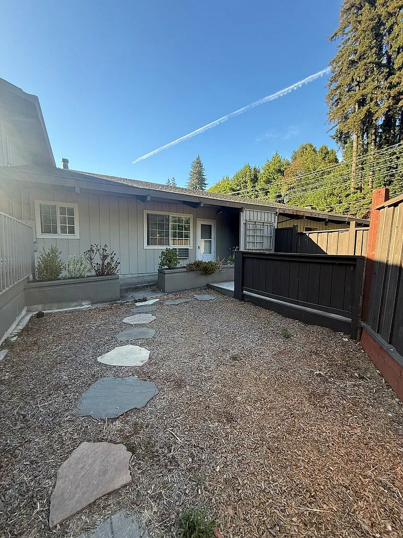6500 Highway 9 — Photo 1
