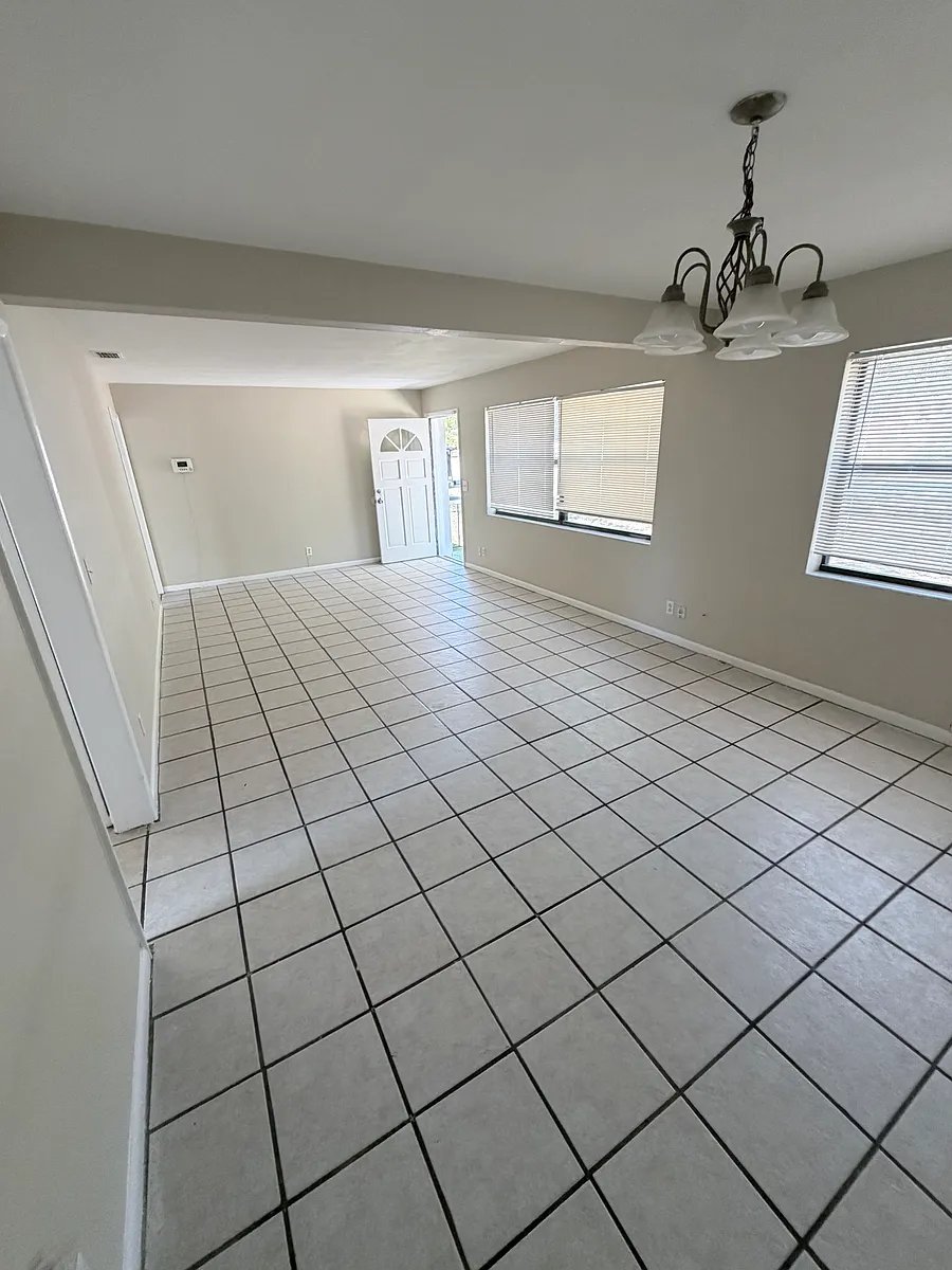 Building Photo - 3754 Rogero Rd