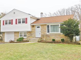 377 Luane Rd W, Toms River, NJ 08755