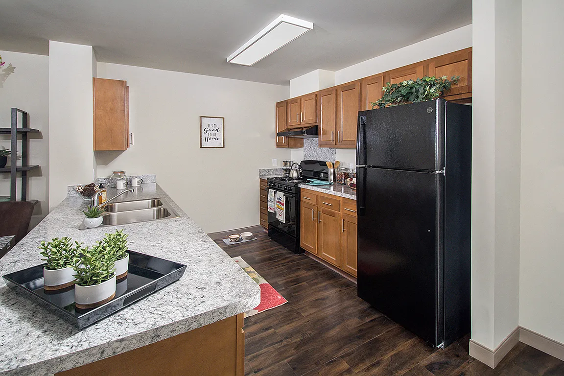 Residences at Maple Glen — Photo 3