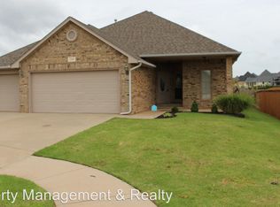 17600 Pond Walk Ct, Edmond, OK 73012